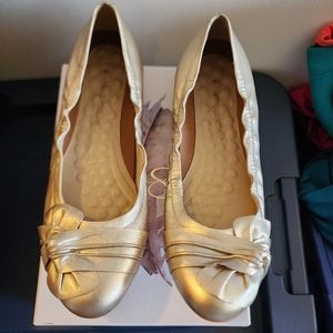 Women walking cradle size 13